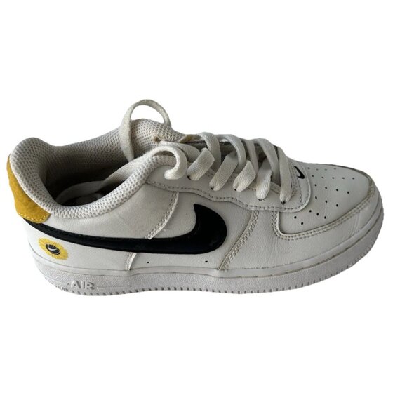 Size 6 (GS) - Nike Air Force 1 LV8 Low Have A Nike Day - Picture 3 of 6